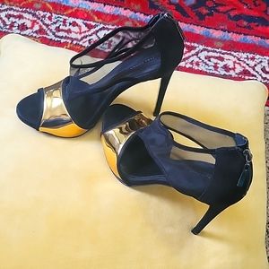 Zara Woman Black Gold Heels